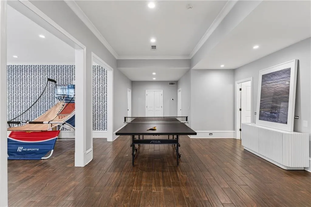 4868 Merlendale Drive, Atlanta, Georgia 30327, 6 Bedrooms Bedrooms, ,6 BathroomsBathrooms,Residential,For Sale,4868 Merlendale Drive,7741002