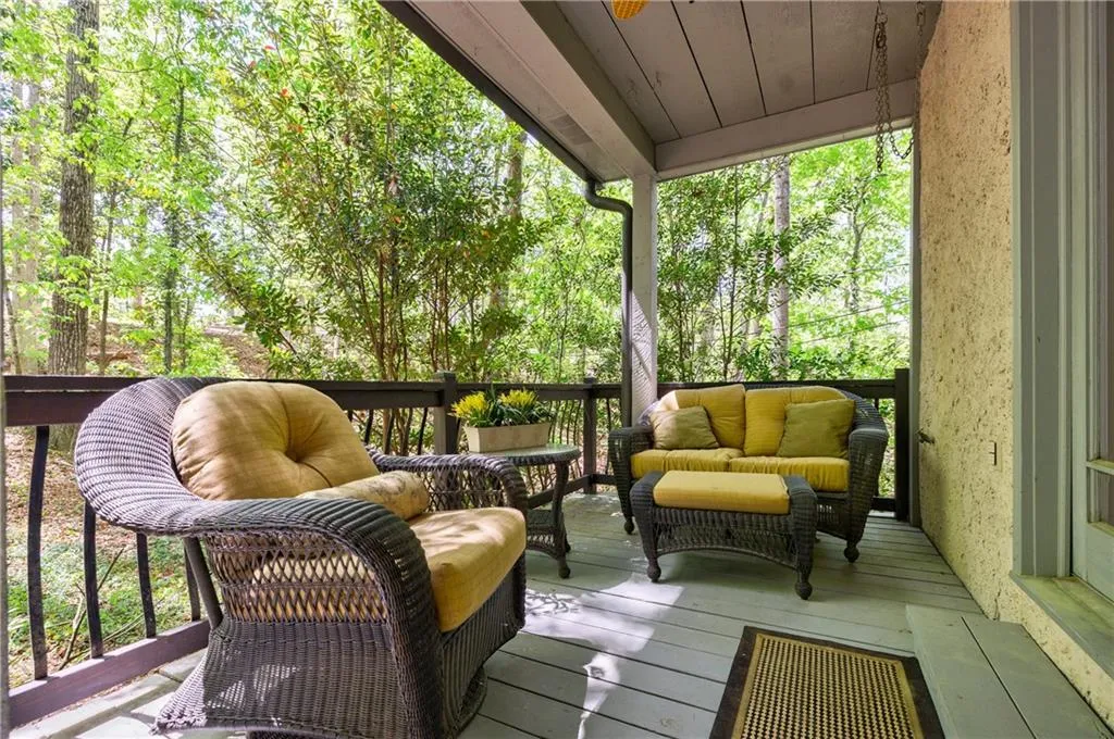 1605 Saddle Ridge Way, Sandy Springs, Georgia 30350, 5 Bedrooms Bedrooms, ,4 BathroomsBathrooms,Residential,Sold,1605 Saddle Ridge Way,7036699