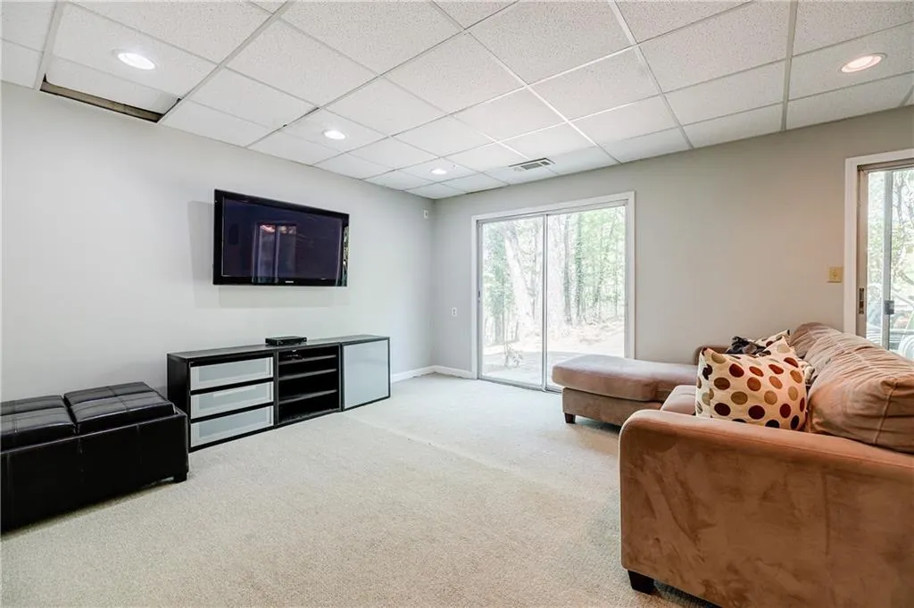 1605 Saddle Ridge Way, Sandy Springs, Georgia 30350, 5 Bedrooms Bedrooms, ,4 BathroomsBathrooms,Residential,Sold,1605 Saddle Ridge Way,7036699