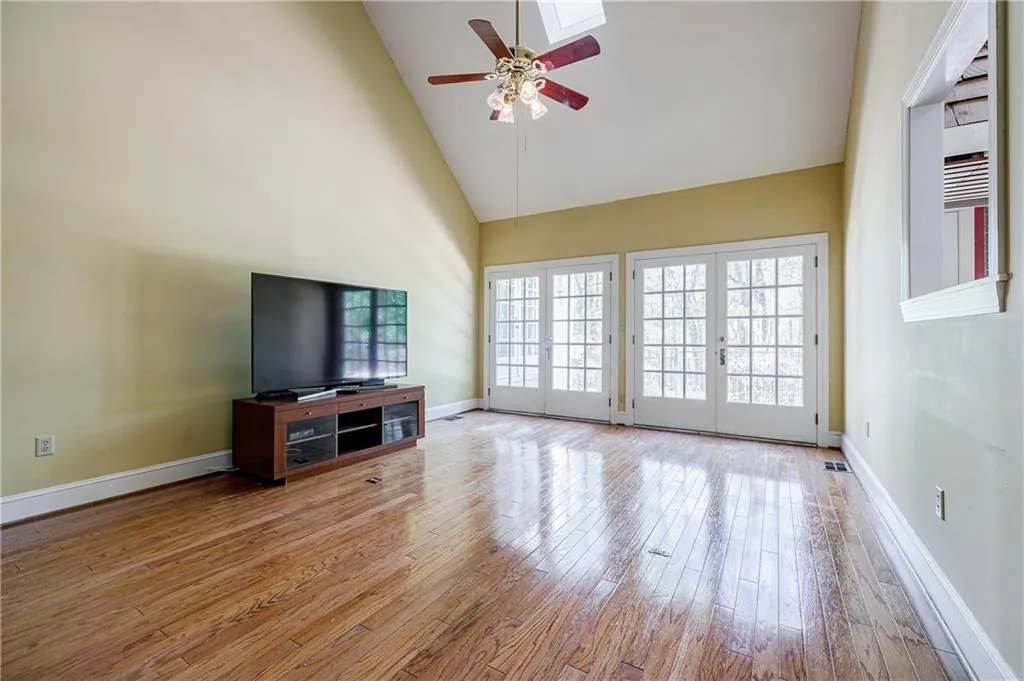 1605 Saddle Ridge Way, Sandy Springs, Georgia 30350, 5 Bedrooms Bedrooms, ,4 BathroomsBathrooms,Residential,Sold,1605 Saddle Ridge Way,7036699