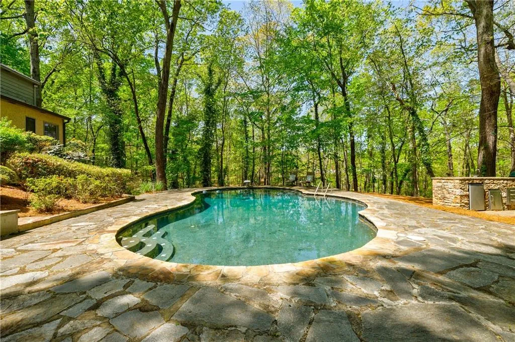 1605 Saddle Ridge Way, Sandy Springs, Georgia 30350, 5 Bedrooms Bedrooms, ,4 BathroomsBathrooms,Residential,Sold,1605 Saddle Ridge Way,7036699