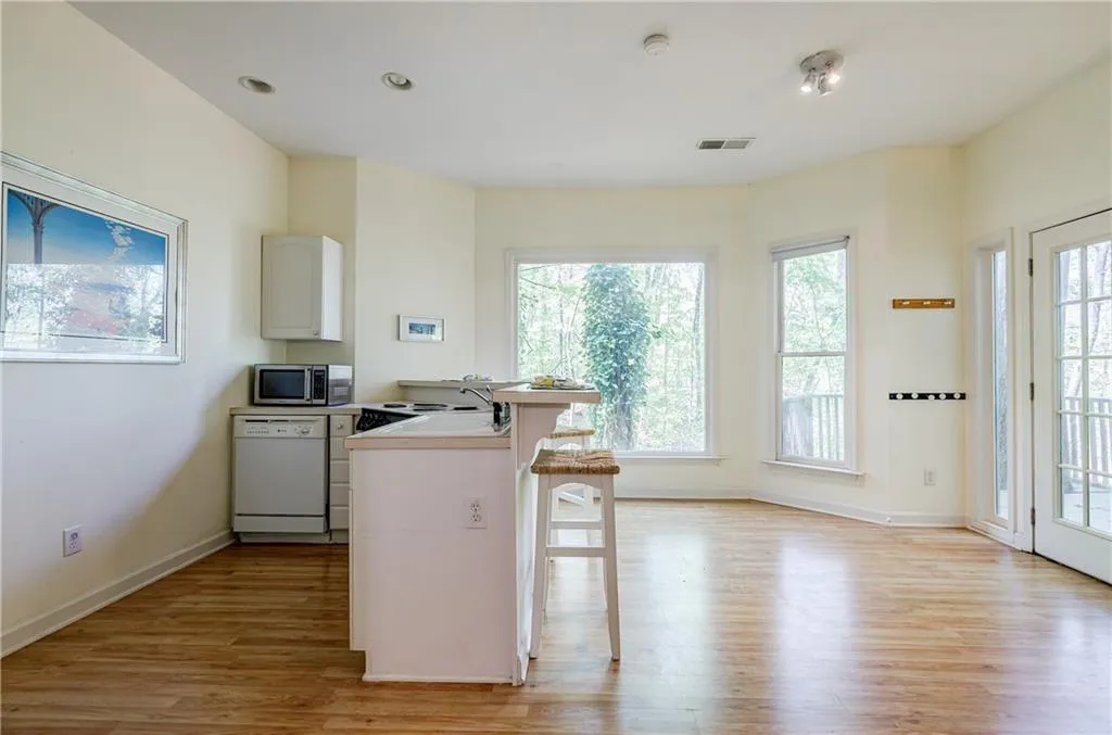 1605 Saddle Ridge Way, Sandy Springs, Georgia 30350, 5 Bedrooms Bedrooms, ,4 BathroomsBathrooms,Residential,Sold,1605 Saddle Ridge Way,7036699