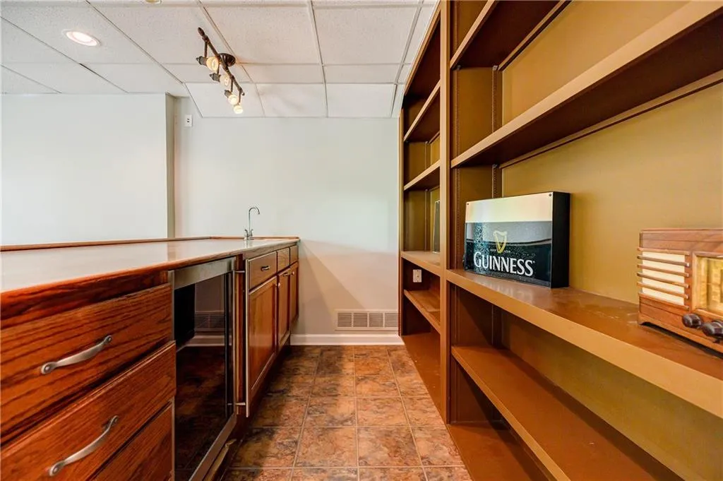 1605 Saddle Ridge Way, Sandy Springs, Georgia 30350, 5 Bedrooms Bedrooms, ,4 BathroomsBathrooms,Residential,Sold,1605 Saddle Ridge Way,7036699