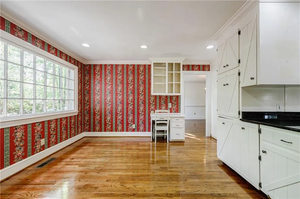 1605 Saddle Ridge Way, Sandy Springs, Georgia 30350, 5 Bedrooms Bedrooms, ,4 BathroomsBathrooms,Residential,Sold,1605 Saddle Ridge Way,7036699