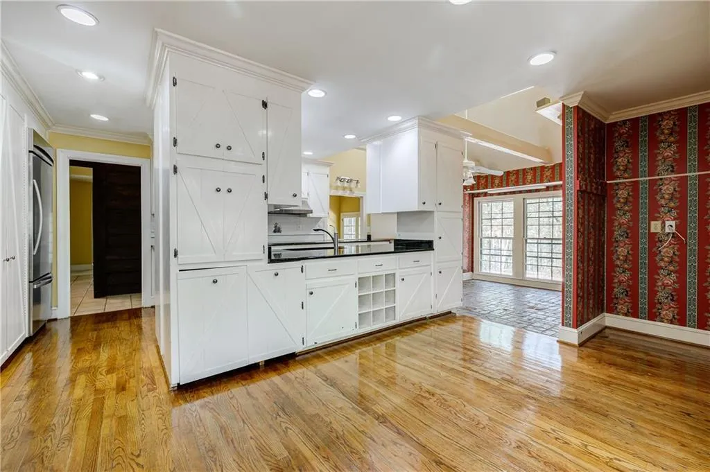 1605 Saddle Ridge Way, Sandy Springs, Georgia 30350, 5 Bedrooms Bedrooms, ,4 BathroomsBathrooms,Residential,Sold,1605 Saddle Ridge Way,7036699