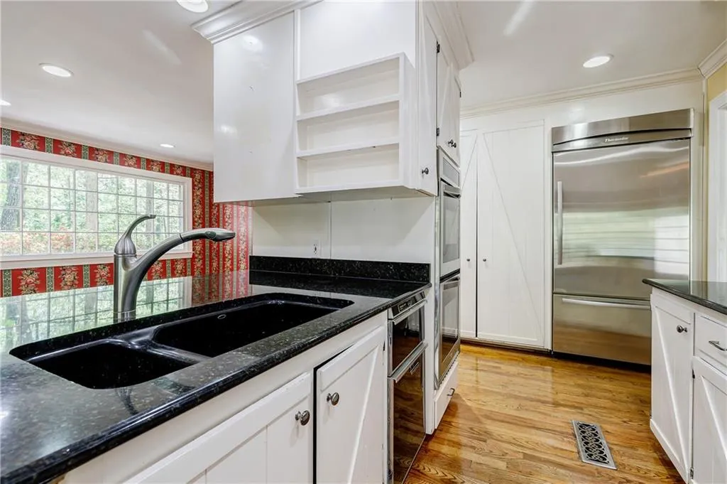 1605 Saddle Ridge Way, Sandy Springs, Georgia 30350, 5 Bedrooms Bedrooms, ,4 BathroomsBathrooms,Residential,Sold,1605 Saddle Ridge Way,7036699