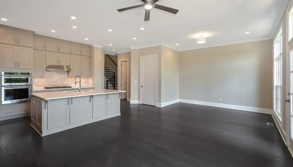 4015 Eamont Lane, Sandy Springs, Georgia 30328, 3 Bedrooms Bedrooms, ,3 BathroomsBathrooms,Residential,Sold,4015 Eamont Lane,6505238