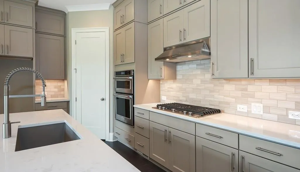 4015 Eamont Lane, Sandy Springs, Georgia 30328, 3 Bedrooms Bedrooms, ,3 BathroomsBathrooms,Residential,Sold,4015 Eamont Lane,6505238