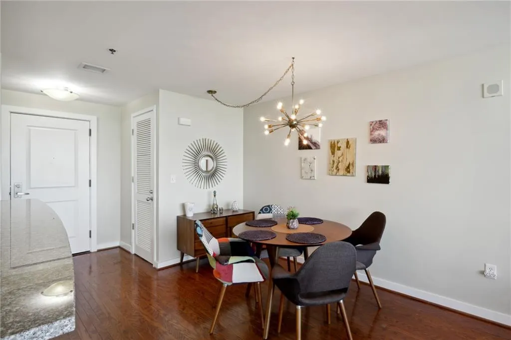 3338 Peachtree Road Unit 2708, Atlanta, Georgia 30326, 1 Bedroom Bedrooms, ,1 BathroomBathrooms,Residential,Sold,3338 Peachtree Road Unit 2708,7200916