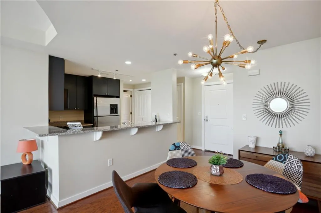 3338 Peachtree Road Unit 2708, Atlanta, Georgia 30326, 1 Bedroom Bedrooms, ,1 BathroomBathrooms,Residential,Sold,3338 Peachtree Road Unit 2708,7200916