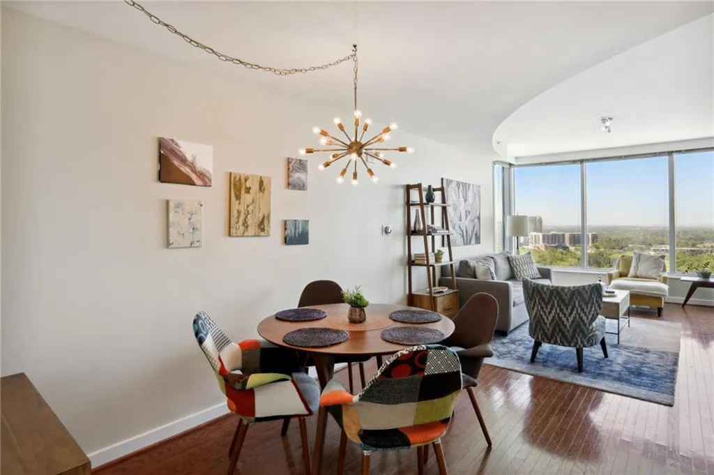 3338 Peachtree Road Unit 2708, Atlanta, Georgia 30326, 1 Bedroom Bedrooms, ,1 BathroomBathrooms,Residential,Sold,3338 Peachtree Road Unit 2708,7200916