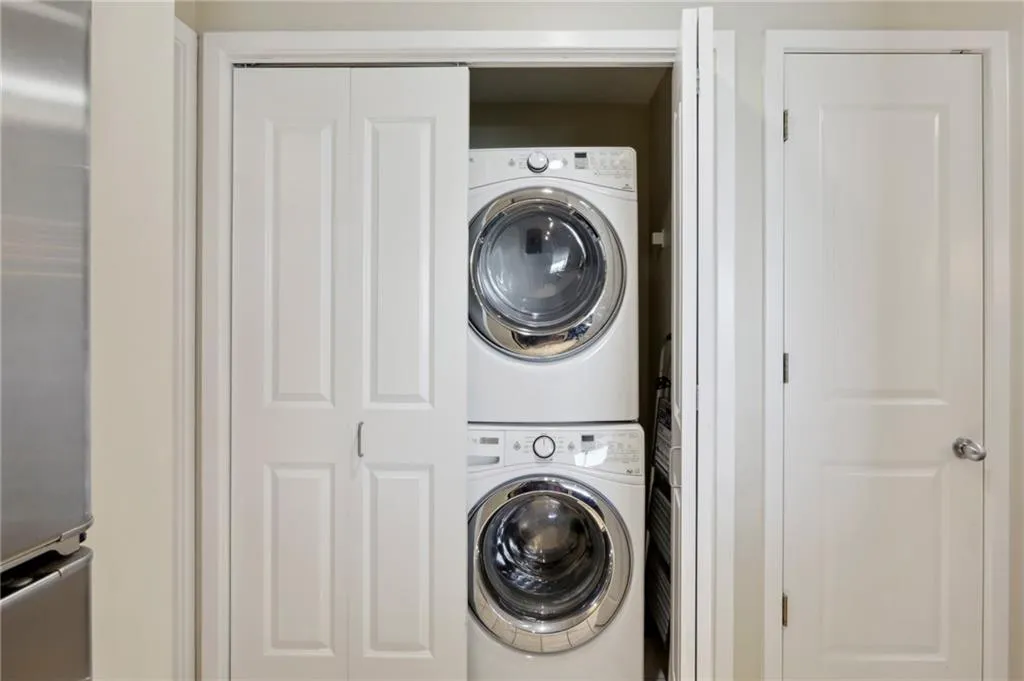 3338 Peachtree Road Unit 2708, Atlanta, Georgia 30326, 1 Bedroom Bedrooms, ,1 BathroomBathrooms,Residential,Sold,3338 Peachtree Road Unit 2708,7200916