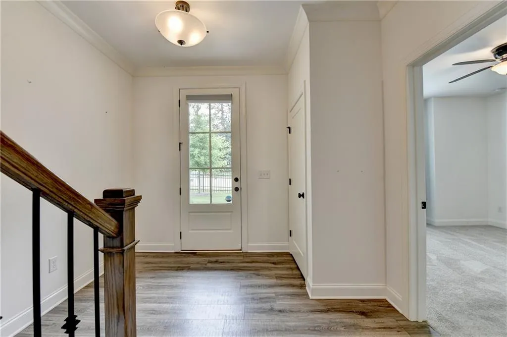 6892 Roswell Road, Atlanta, Georgia 30328, 4 Bedrooms Bedrooms, ,3 BathroomsBathrooms,Residential,For Sale,6892 Roswell Road,7627608