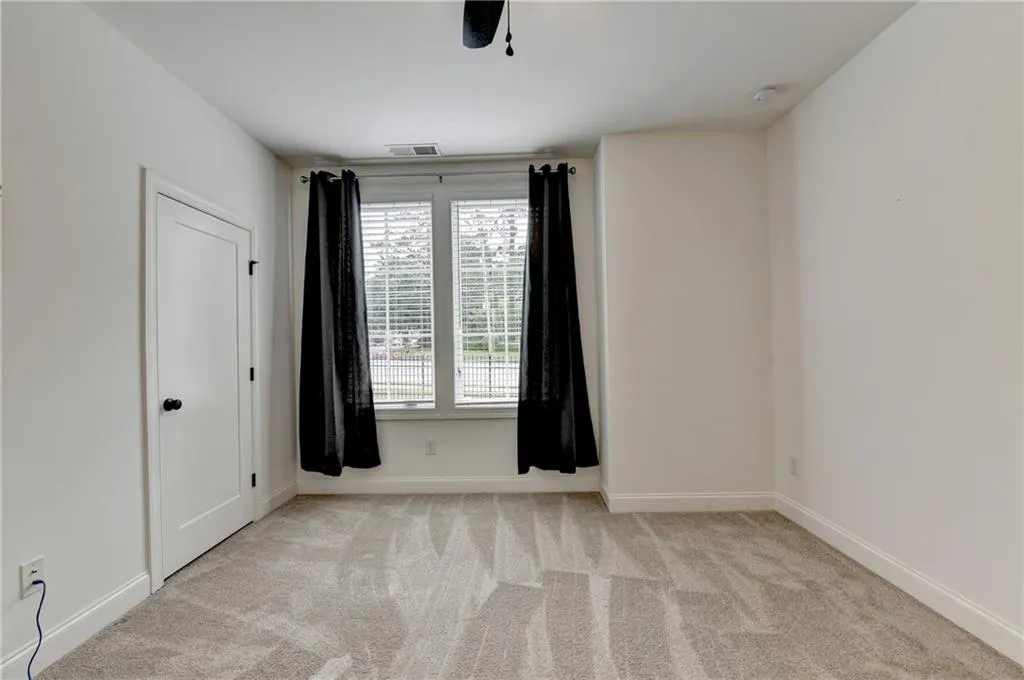 6892 Roswell Road, Atlanta, Georgia 30328, 4 Bedrooms Bedrooms, ,3 BathroomsBathrooms,Residential,For Sale,6892 Roswell Road,7627608
