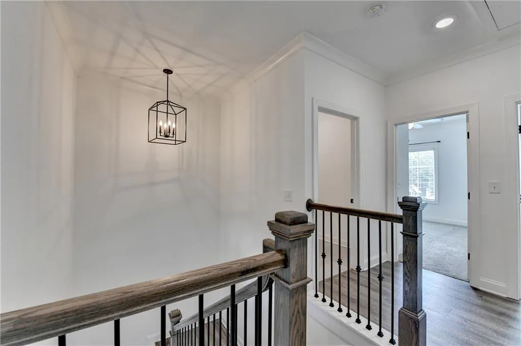 6892 Roswell Road, Atlanta, Georgia 30328, 4 Bedrooms Bedrooms, ,3 BathroomsBathrooms,Residential,For Sale,6892 Roswell Road,7627608