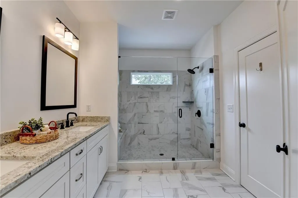 6892 Roswell Road, Atlanta, Georgia 30328, 4 Bedrooms Bedrooms, ,3 BathroomsBathrooms,Residential,For Sale,6892 Roswell Road,7627608