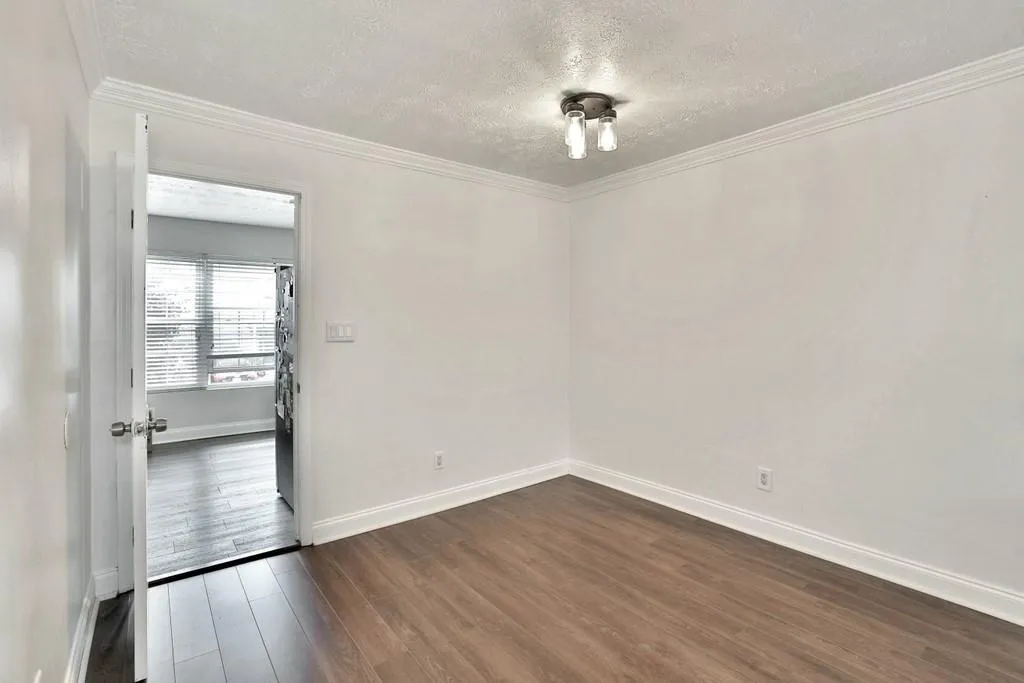 6980 Roswell Road Ne Unit M3, Sandy Springs, Georgia 30328, 3 Bedrooms Bedrooms, ,2 BathroomsBathrooms,Residential,Sold,6980 Roswell Road Ne Unit M3,6825747