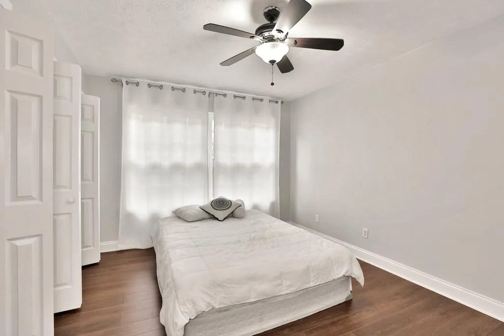 6980 Roswell Road Ne Unit M3, Sandy Springs, Georgia 30328, 3 Bedrooms Bedrooms, ,2 BathroomsBathrooms,Residential,Sold,6980 Roswell Road Ne Unit M3,6825747