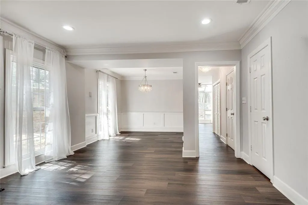 57 Mount Vernon Circle, Atlanta, Georgia 30338, 2 Bedrooms Bedrooms, ,2 BathroomsBathrooms,Residential,For Sale,57 Mount Vernon Circle,7621552