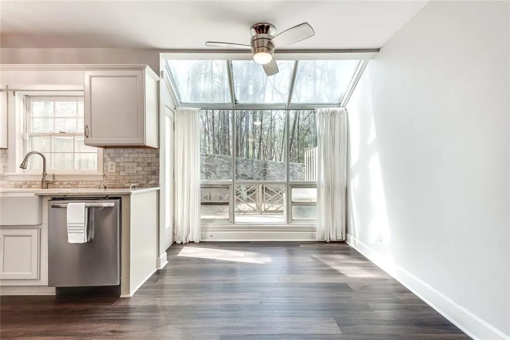 57 Mount Vernon Circle, Atlanta, Georgia 30338, 2 Bedrooms Bedrooms, ,2 BathroomsBathrooms,Residential,For Sale,57 Mount Vernon Circle,7621552