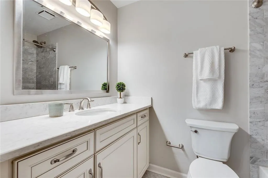 57 Mount Vernon Circle, Atlanta, Georgia 30338, 2 Bedrooms Bedrooms, ,2 BathroomsBathrooms,Residential,For Sale,57 Mount Vernon Circle,7621552