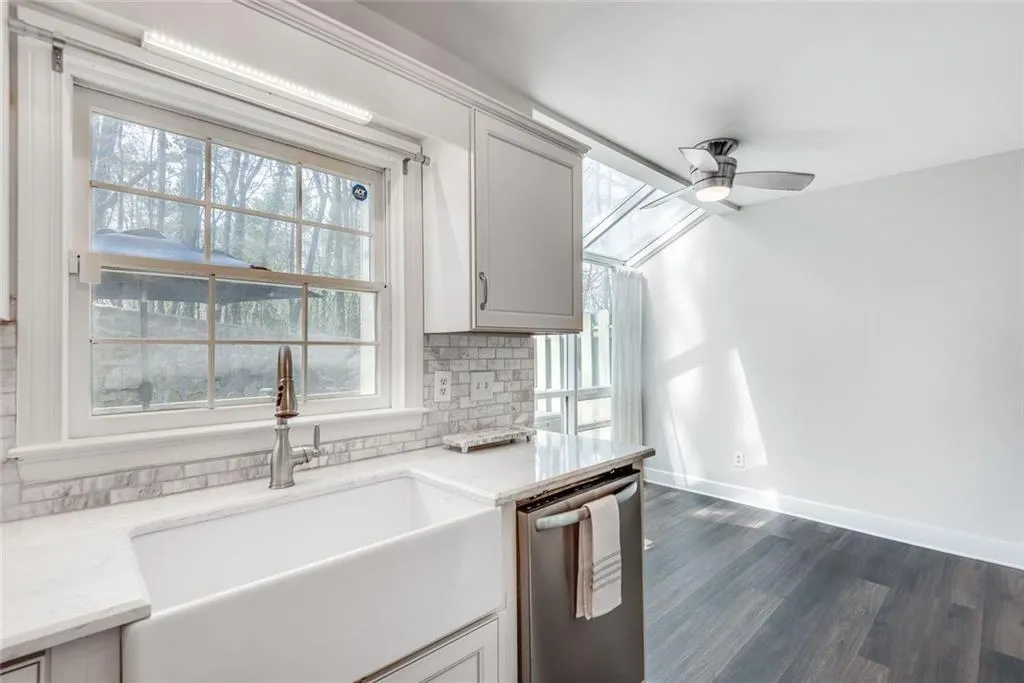 57 Mount Vernon Circle, Atlanta, Georgia 30338, 2 Bedrooms Bedrooms, ,2 BathroomsBathrooms,Residential,For Sale,57 Mount Vernon Circle,7621552