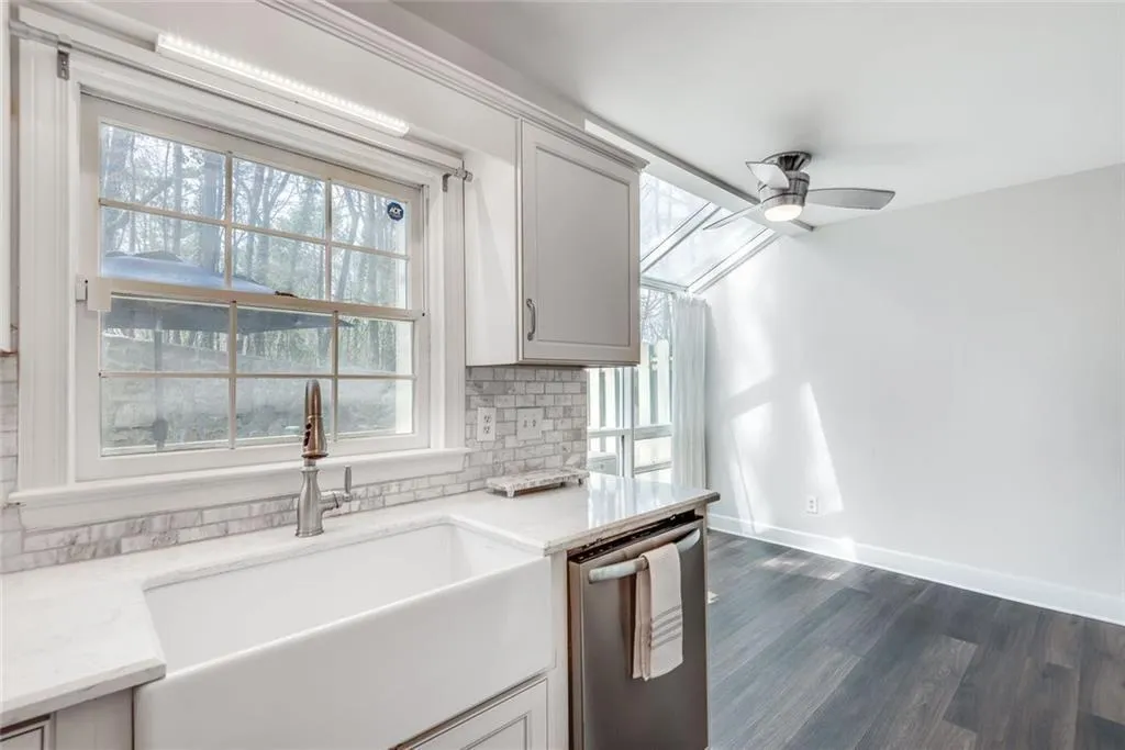 57 Mount Vernon Circle, Atlanta, Georgia 30338, 2 Bedrooms Bedrooms, ,2 BathroomsBathrooms,Residential,For Sale,57 Mount Vernon Circle,7621552
