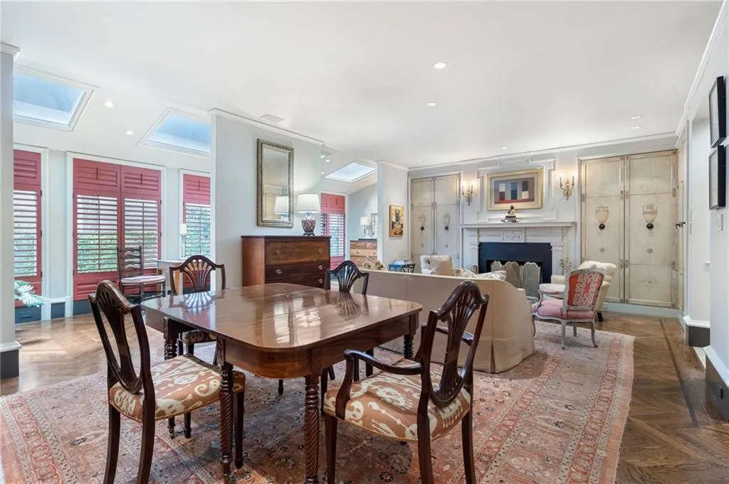 2525 Peachtree Road Unit 28, Atlanta, Georgia 30305, 3 Bedrooms Bedrooms, ,2 BathroomsBathrooms,Residential,For Sale,2525 Peachtree Road Unit 28,7618872