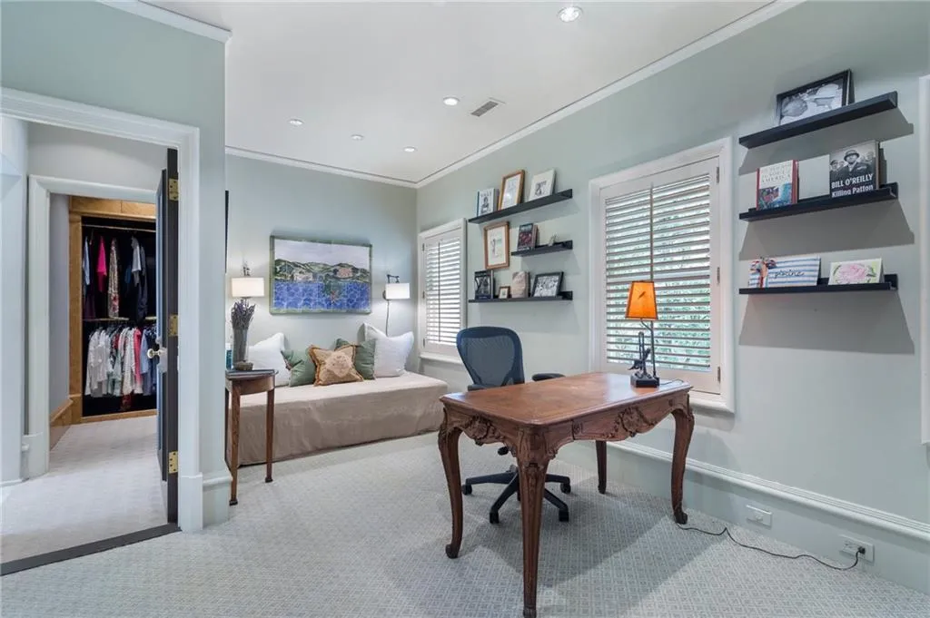 2525 Peachtree Road Unit 28, Atlanta, Georgia 30305, 3 Bedrooms Bedrooms, ,2 BathroomsBathrooms,Residential,For Sale,2525 Peachtree Road Unit 28,7618872