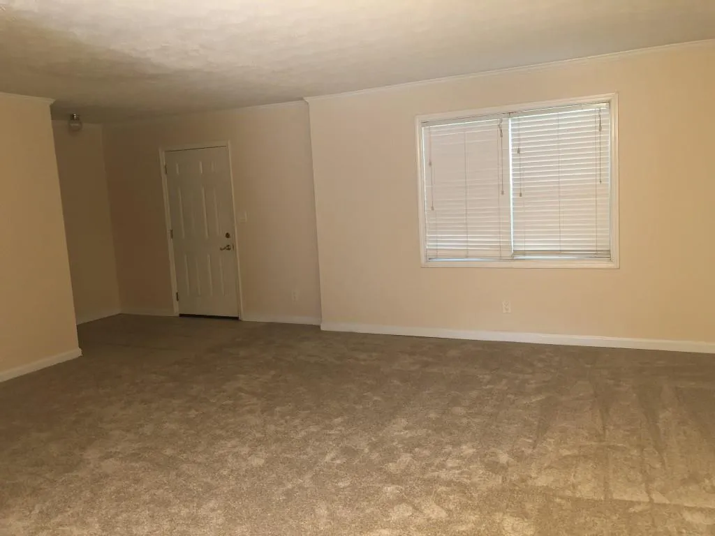 370 Winding River Drive Unit E, Sandy Springs, Georgia 30350, 3 Bedrooms Bedrooms, ,2 BathroomsBathrooms,Residential,Sold,370 Winding River Drive Unit E,6052868