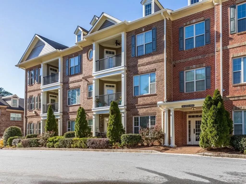 7265 Glisten Avenue Unit 110, Sandy Springs, Georgia 30328, 2 Bedrooms Bedrooms, ,2 BathroomsBathrooms,Residential,Sold,7265 Glisten Avenue Unit 110,6109879