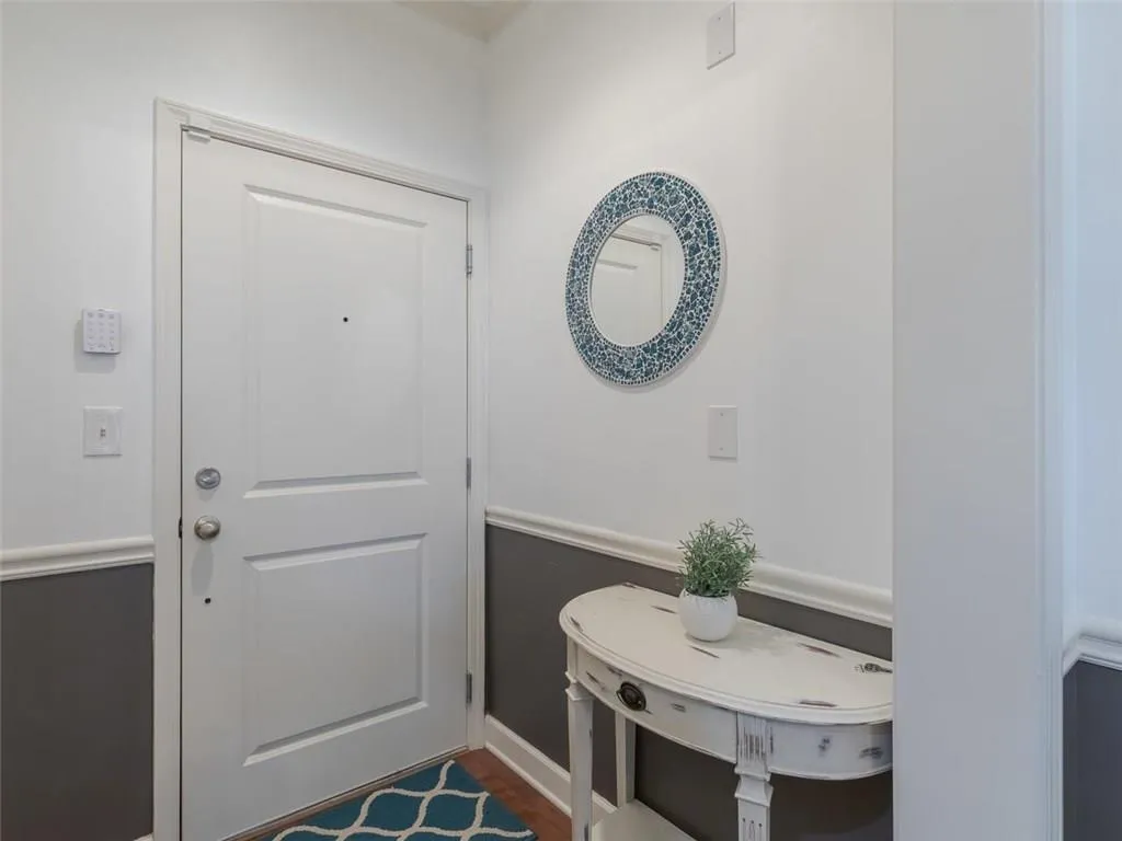 7265 Glisten Avenue Unit 110, Sandy Springs, Georgia 30328, 2 Bedrooms Bedrooms, ,2 BathroomsBathrooms,Residential,Sold,7265 Glisten Avenue Unit 110,6109879