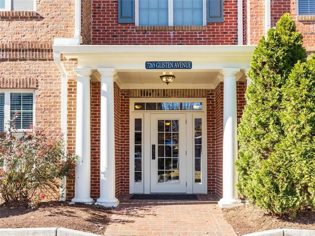 7265 Glisten Avenue Unit 110, Sandy Springs, Georgia 30328, 2 Bedrooms Bedrooms, ,2 BathroomsBathrooms,Residential,Sold,7265 Glisten Avenue Unit 110,6109879