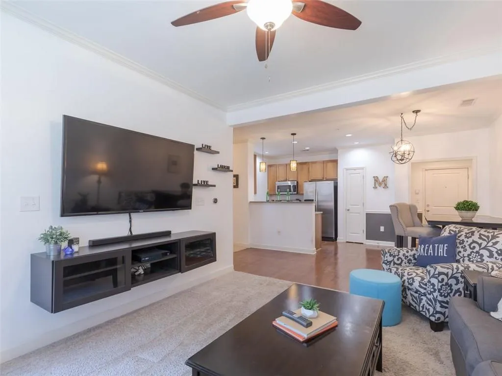 7265 Glisten Avenue Unit 110, Sandy Springs, Georgia 30328, 2 Bedrooms Bedrooms, ,2 BathroomsBathrooms,Residential,Sold,7265 Glisten Avenue Unit 110,6109879