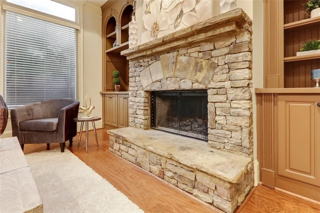 6327 Cotswold Lane, Sandy Springs, Georgia 30328, 4 Bedrooms Bedrooms, ,3 BathroomsBathrooms,Residential,Sold,6327 Cotswold Lane,7018260