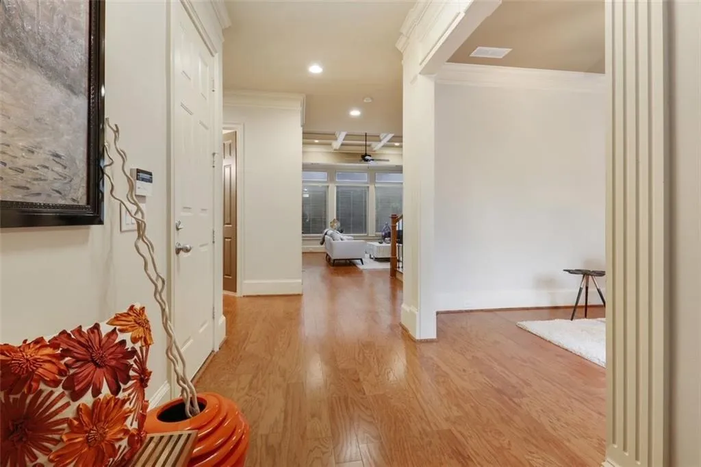 6327 Cotswold Lane, Sandy Springs, Georgia 30328, 4 Bedrooms Bedrooms, ,3 BathroomsBathrooms,Residential,Sold,6327 Cotswold Lane,7018260