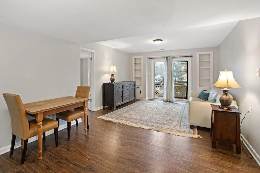 475 Mount Vernon Highway Unit A100, Sandy Springs, Georgia 30328, 2 Bedrooms Bedrooms, ,2 BathroomsBathrooms,Residential,Sold,475 Mount Vernon Highway Unit A100,6832241