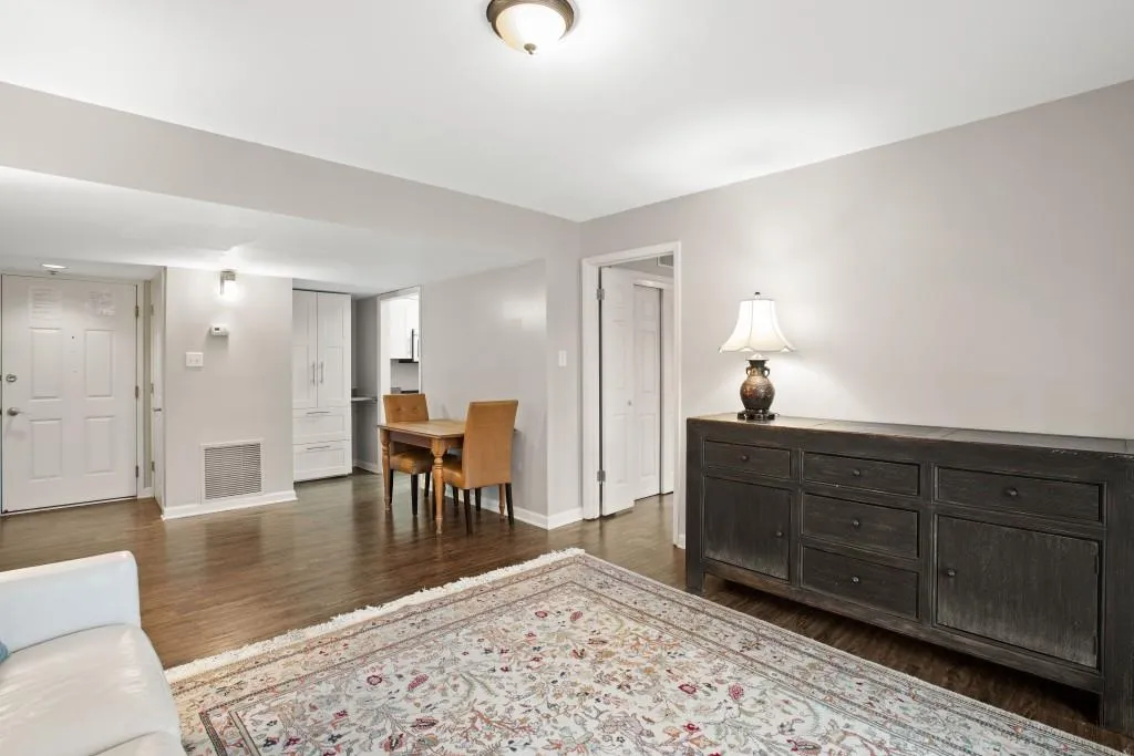 475 Mount Vernon Highway Unit A100, Sandy Springs, Georgia 30328, 2 Bedrooms Bedrooms, ,2 BathroomsBathrooms,Residential,Sold,475 Mount Vernon Highway Unit A100,6832241