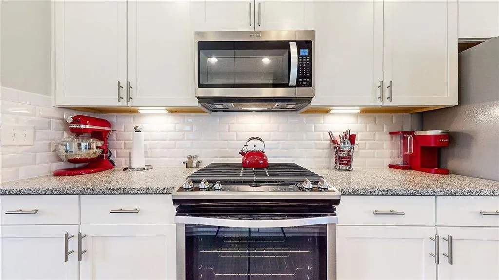 2022 Manchester Street Ne, Atlanta, Georgia 30324, 3 Bedrooms Bedrooms, ,3 BathroomsBathrooms,Residential,For Sale,2022 Manchester Street Ne,7611993