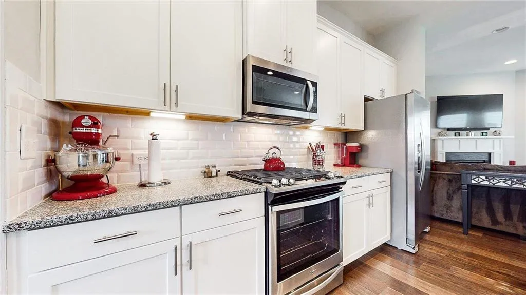 2022 Manchester Street Ne, Atlanta, Georgia 30324, 3 Bedrooms Bedrooms, ,3 BathroomsBathrooms,Residential,For Sale,2022 Manchester Street Ne,7611993