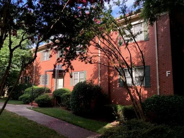 430 Lindbergh Drive Ne Unit F1, Atlanta, Georgia 30305, 2 Bedrooms Bedrooms, ,1 BathroomBathrooms,Residential,Sold,430 Lindbergh Drive Ne Unit F1,6039410