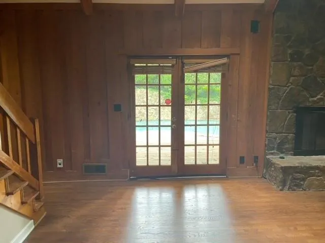 145 Old College Way, Atlanta, Georgia 30328, 5 Bedrooms Bedrooms, ,5 BathroomsBathrooms,Residential,Sold,145 Old College Way,6894673