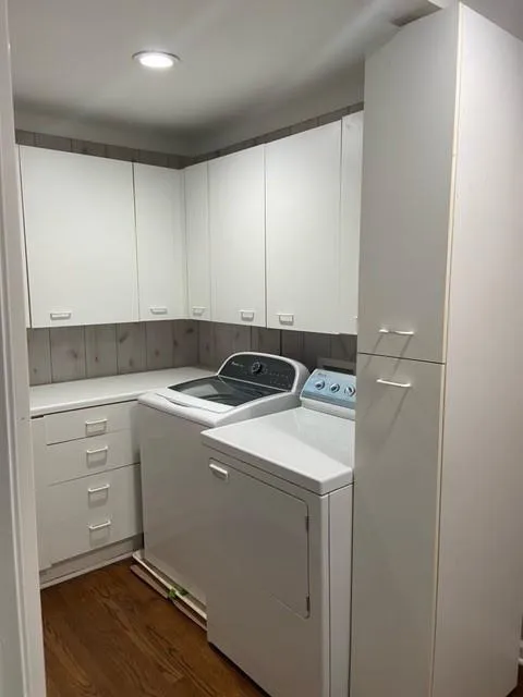 145 Old College Way, Atlanta, Georgia 30328, 5 Bedrooms Bedrooms, ,5 BathroomsBathrooms,Residential,Sold,145 Old College Way,6894673