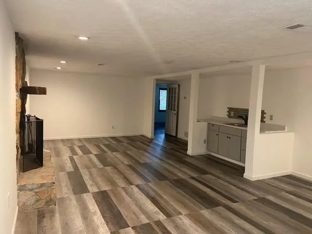 145 Old College Way, Atlanta, Georgia 30328, 5 Bedrooms Bedrooms, ,5 BathroomsBathrooms,Residential,Sold,145 Old College Way,6894673
