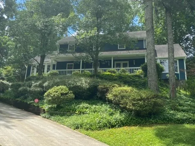 145 Old College Way, Atlanta, Georgia 30328, 5 Bedrooms Bedrooms, ,5 BathroomsBathrooms,Residential,Sold,145 Old College Way,6894673