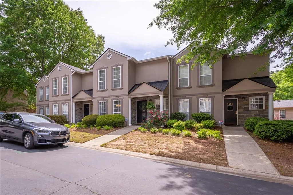 1403 Masons Creek Circle, Sandy Springs, Georgia 30350, 2 Bedrooms Bedrooms, ,2 BathroomsBathrooms,Residential,Sold,1403 Masons Creek Circle,7207839