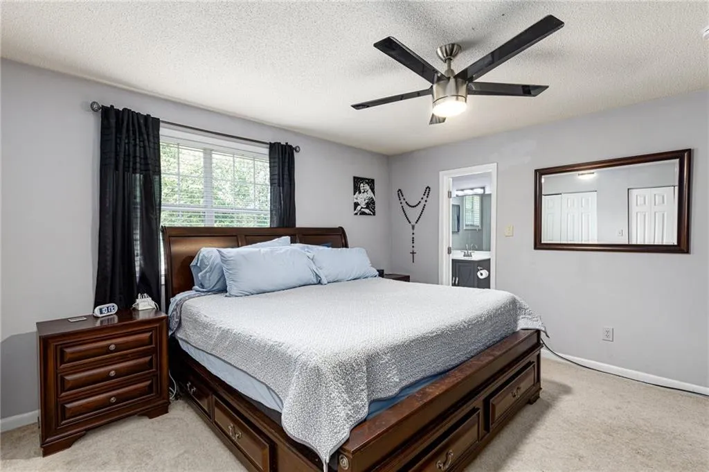 6900 Roswell Road Unit K2, Atlanta, Georgia 30328, 3 Bedrooms Bedrooms, ,2 BathroomsBathrooms,Residential,Sold,6900 Roswell Road Unit K2,7038963