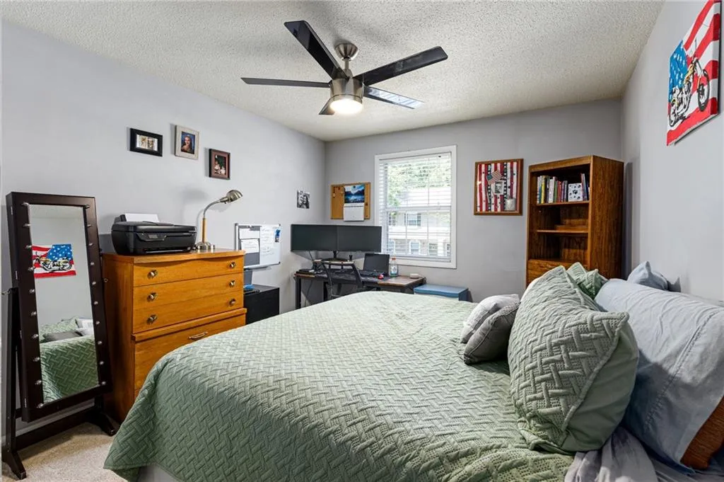 6900 Roswell Road Unit K2, Atlanta, Georgia 30328, 3 Bedrooms Bedrooms, ,2 BathroomsBathrooms,Residential,Sold,6900 Roswell Road Unit K2,7038963