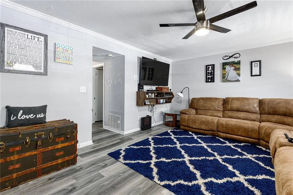 6900 Roswell Road Unit K2, Atlanta, Georgia 30328, 3 Bedrooms Bedrooms, ,2 BathroomsBathrooms,Residential,Sold,6900 Roswell Road Unit K2,7038963