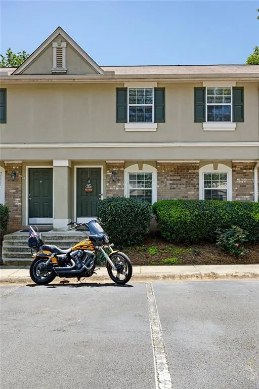 6900 Roswell Road Unit K2, Atlanta, Georgia 30328, 3 Bedrooms Bedrooms, ,2 BathroomsBathrooms,Residential,Sold,6900 Roswell Road Unit K2,7038963